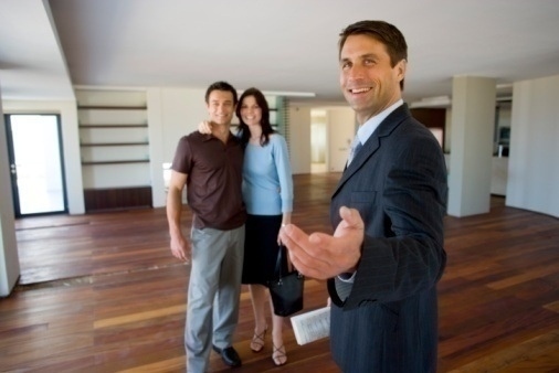 Real estate client with agent