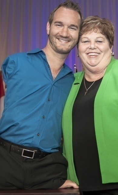 Eileen and Nick Vujicic 2