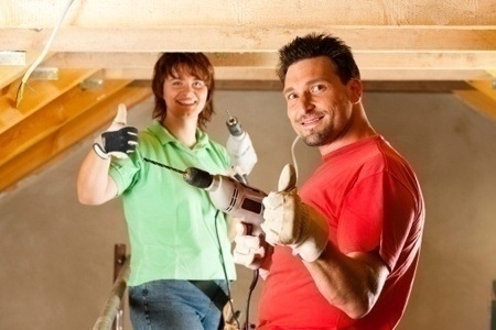 remodel_home_young_couple