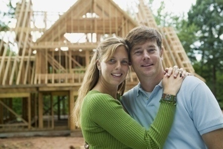 new_home_construction_young_couple