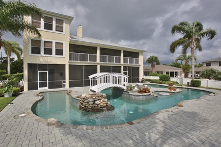 Riverfront_Florida_Estate