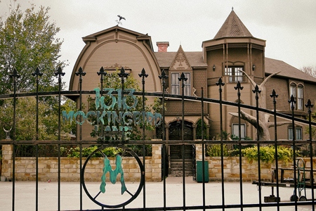 Munsters_Home