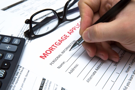 mortgage_apps_move_lower