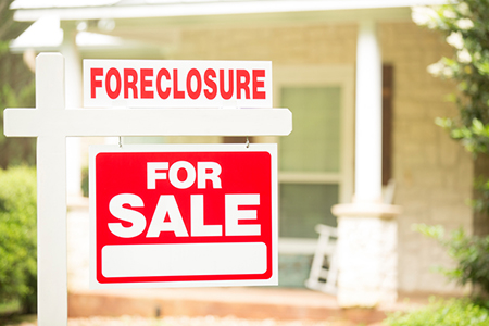 5 Tips for Buying Foreclosed Homes