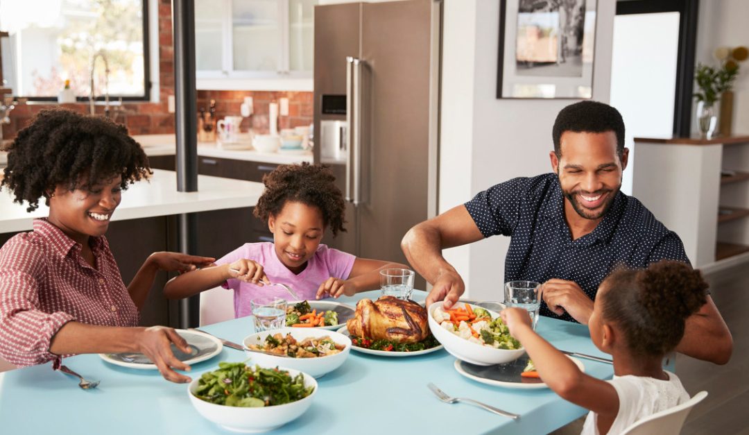 Benefits of Eating Dinner As a Family — RISMedia
