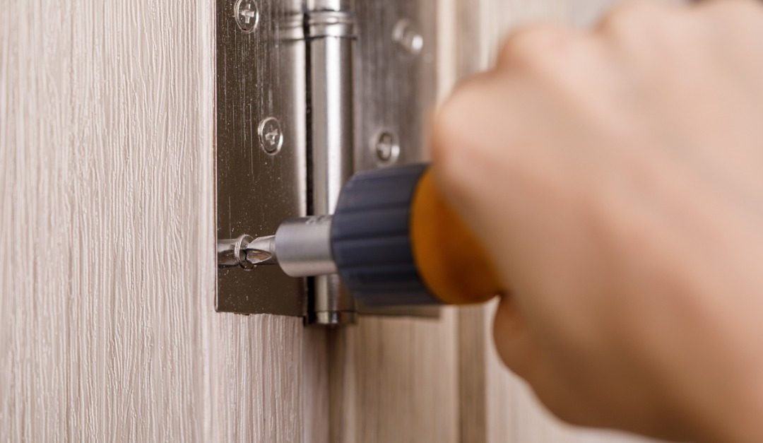 How to Properly Fix That Loose Hinge — RISMedia