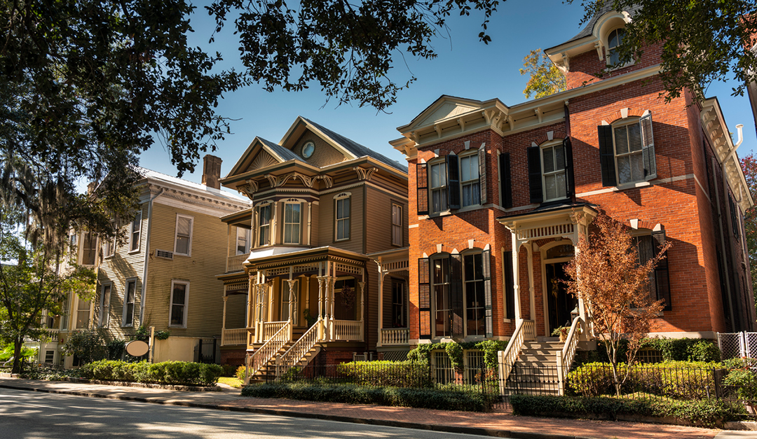 Guiding Buyers Through a Historic Real Estate Market — RISMedia - Vimarsana News