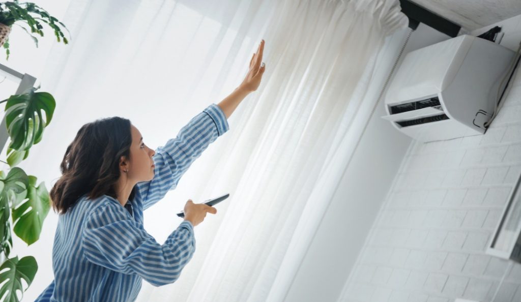 turningontheairconditionerpictureid1259269839 — RISMedia