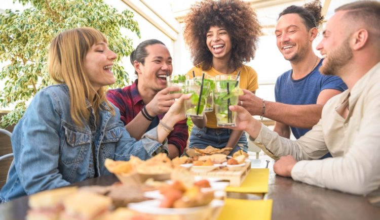 5 Tips for Hosting a Backyard Brunch — RISMedia