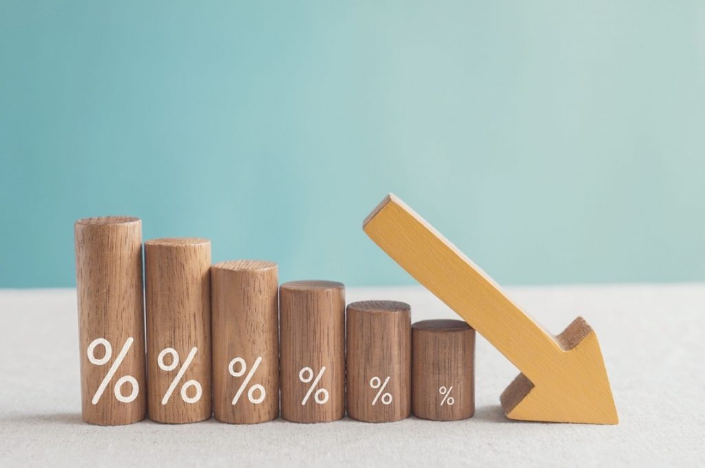 Average Mortgage Rates Fall to Lowest Level in Two Years — RISMedia